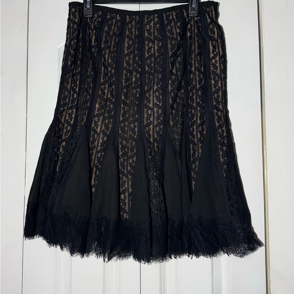 Ann Taylor LOFT Black Lace Flared Skirt Size 10P Lining Beige Godet - Picture 6 of 8